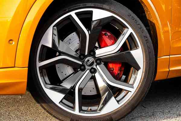 Rent Orange brand new Audi Q8 2021 model, REF-169 in Dubai