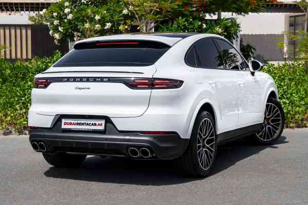 Аренда Порш Кайен 2021 года в Дубае, REF-56