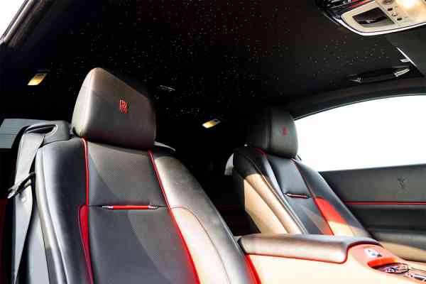 Rent Silver Rolls Royce Wraith 2019 model, REF-152 in Dubai