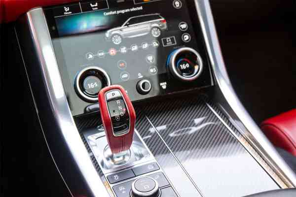 Rent Blue Range Rover SVR 2019 model, REF-105 in Dubai