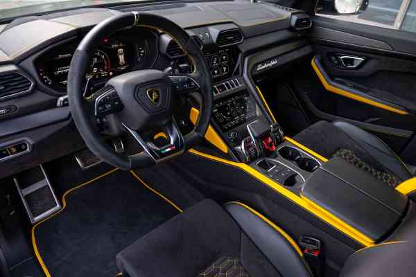 Rent Black Lamborghini Urus Capsule in Dubai
