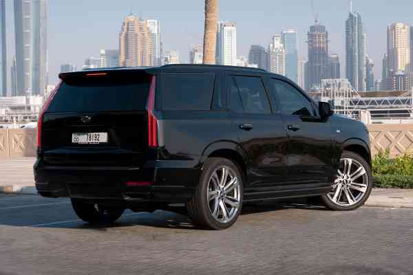 Аренда роскошного нового Cadillac Escalade 2025 в Дубае