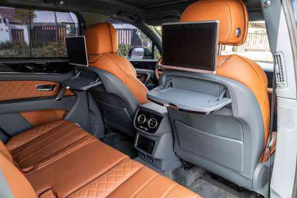 Аренда Бентли Бентейга 2020 года в Дубае, REF-91