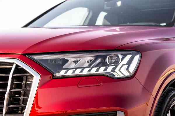 Rent Red brand new Audi Q7 2021 model, REF-66 in Dubai