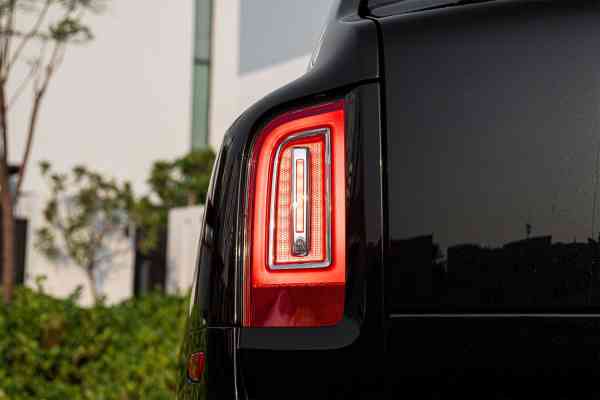 Rent Black special edition Rolls Royce Cullinan 2020 model, REF-165 in Dubai