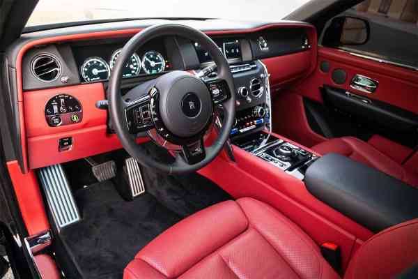 Аренда Роллс Ройс Куллинан 2021 года в Дубае, REF-57