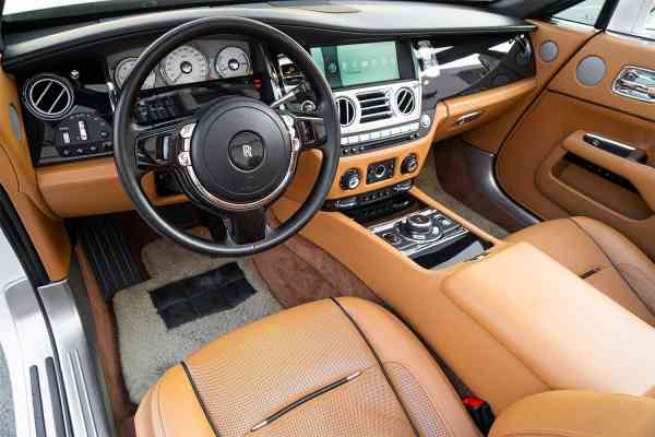 Rent White Rolls Royce Dawn 2016 model, REF-175 in Dubai