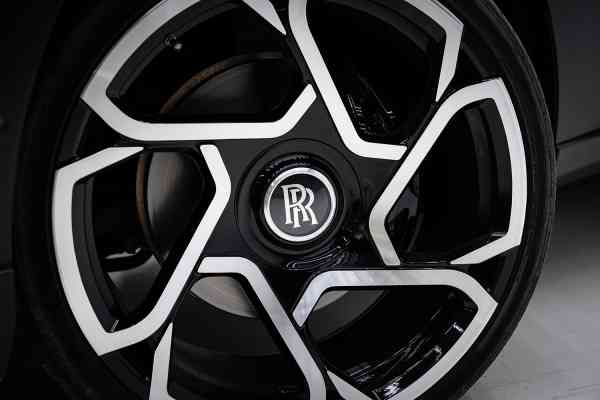 Black matt Rolls-Royce Cullinan available for rent in Dubai