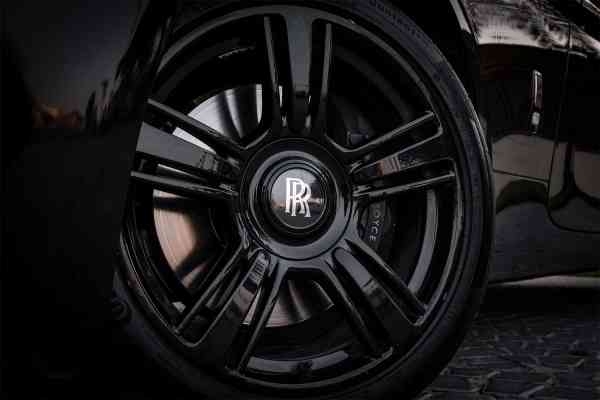 Rent Black Rolls Royce Wraith 2017 model, REF-64 in Dubai