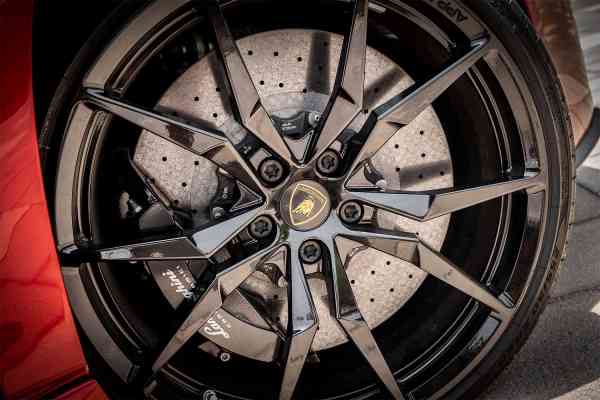 Аренда Ламборгини Авентадор 2020 года в Дубае, REF-83