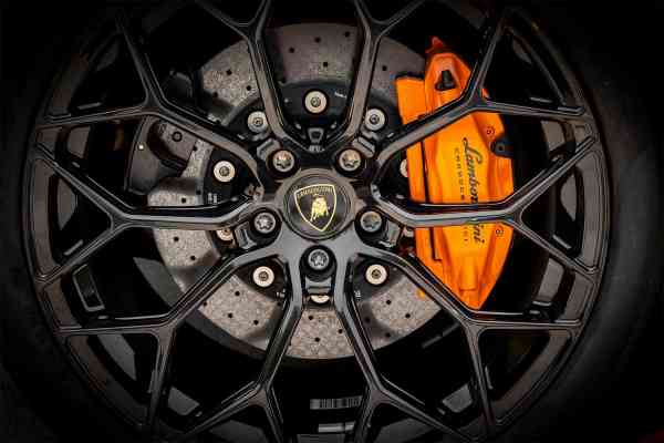 Rent Orange unique Lamborghini Huracan 2021 model, REF-84 in Dubai
