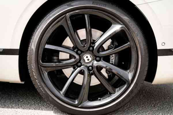 Rent Silver Bentley Continental GT 2021 model, REF-92 in Dubai