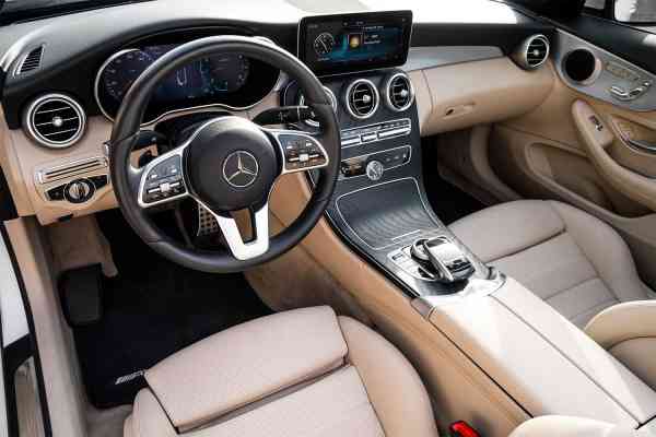 Аренда Мерседес Бенз Ц Класса 2021 года в Дубае, REF-101