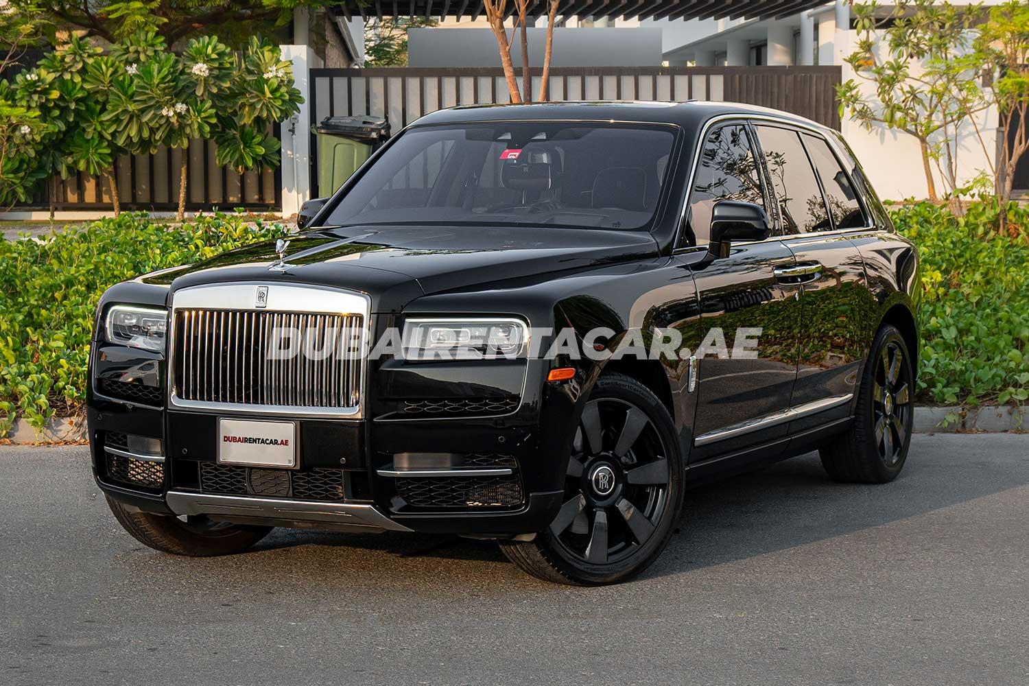 Аренда Роллс Ройс Куллинан 2020 года в Дубае, REF-165