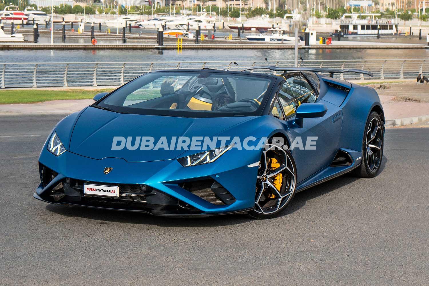 Аренда синего Lamborghini Huracan Evo Spyder в Дубае