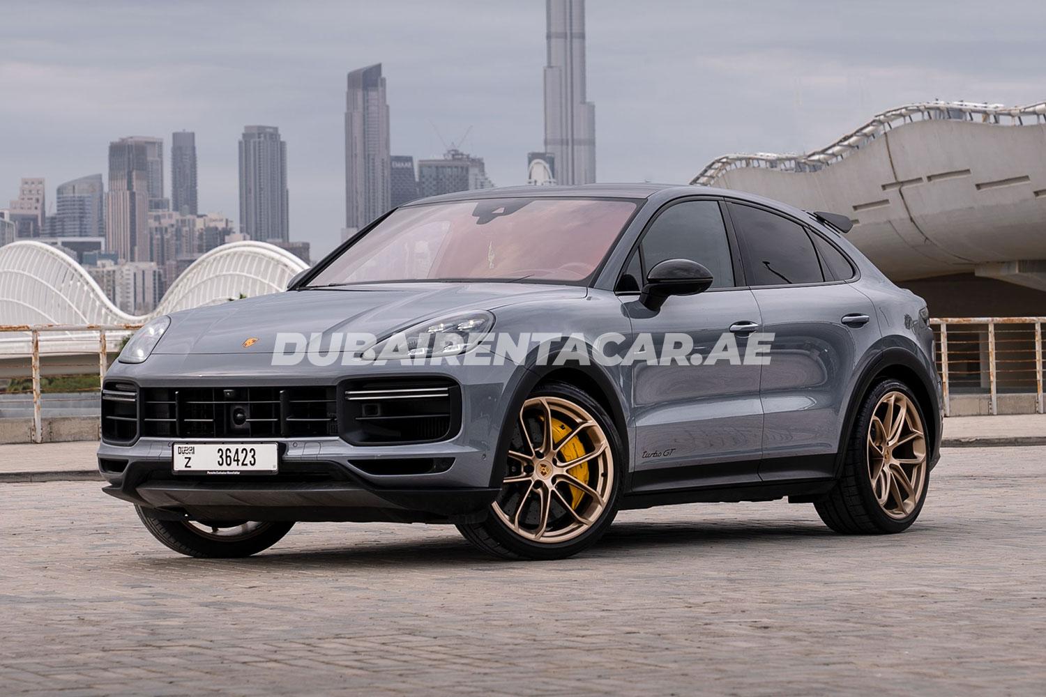 Аренда серебристого Porsche Turbo GT в Дубае