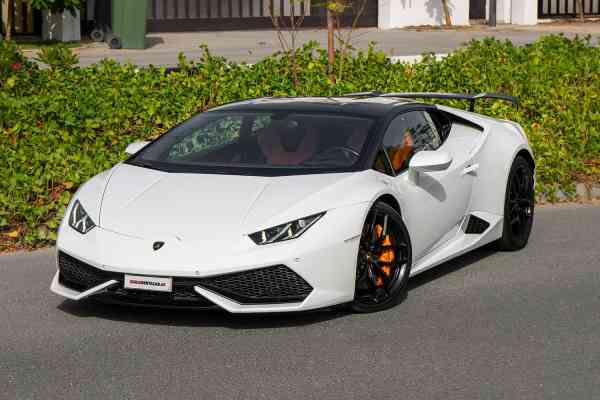 Rent White Lamborghini Huracan in Dubai, ID-213 | Dubai Rent A Car